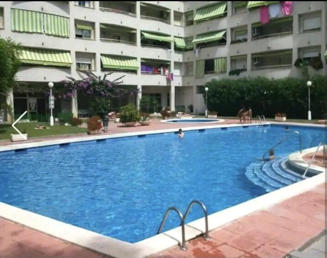 Bonito Apartamento Cerca De La Playa Salou Esterno foto