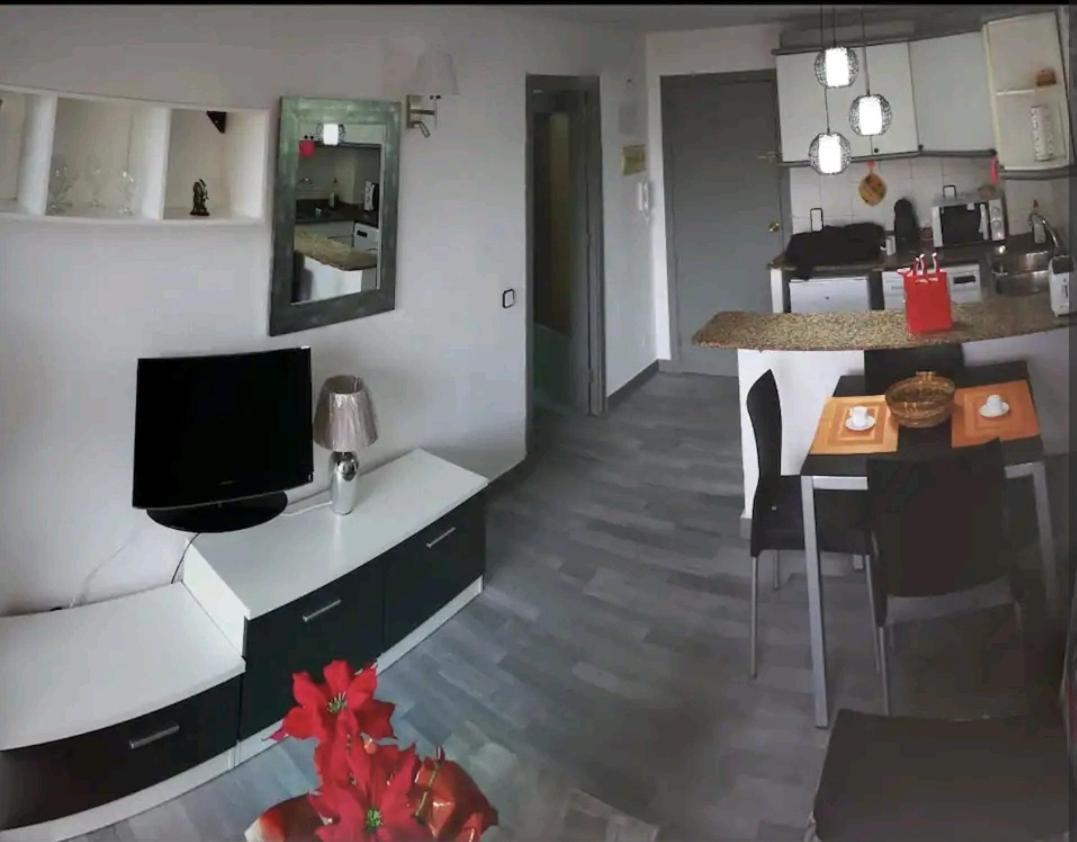 Bonito Apartamento Cerca De La Playa Salou Esterno foto