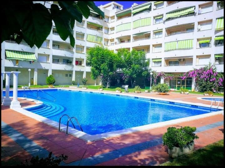 Bonito Apartamento Cerca De La Playa Salou Esterno foto